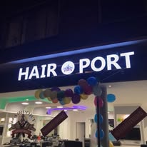 Eingang des Hairport Barbershops