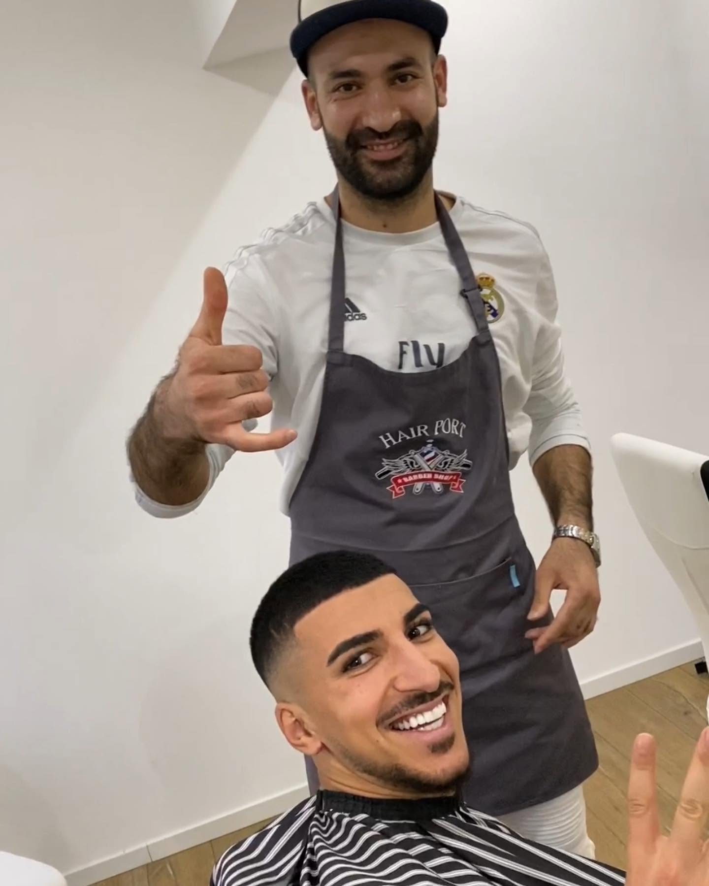 Sportlicher Gast gemeinsam mit einem Hairport Barber